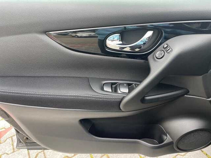 Nissan Qashqai 1.2 DIG-T N-Connecta ACENTA