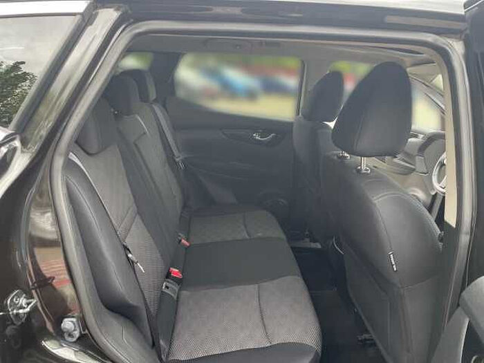 Nissan Qashqai 1.2 DIG-T N-Connecta ACENTA