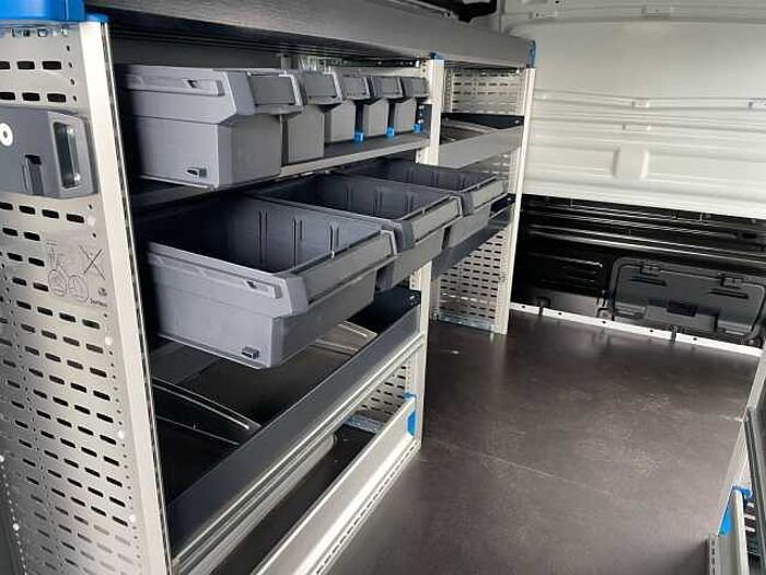 Nissan Primastar 2,7t dCi 130 DPF L1H1 Sortimoausbau! N-CONNECTA