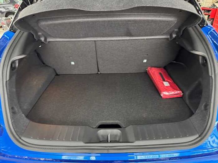 Nissan Juke 1.6 Hybrid Tekna Hybrid 2 Farben Bose BFS