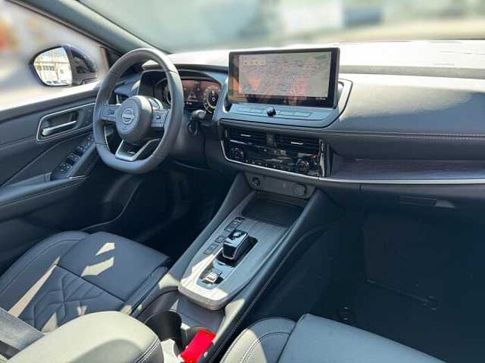 Nissan Qashqai  Tekna 1,5 VC-T e-Power 190 PS HUD Leder