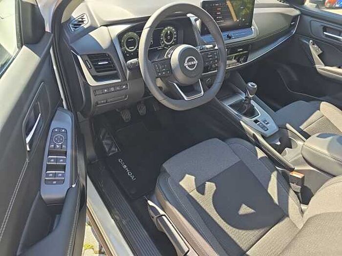 Nissan Qashqai 1.3 DIG-T MHEV N-Connecta WI Komfort AFA