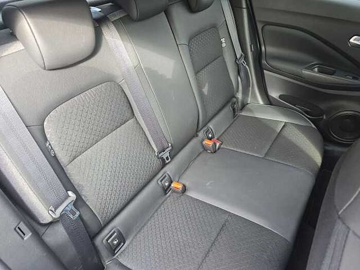 Nissan Juke 1.6 Hybrid N-Connecta Tech ProPilot Winterpaket