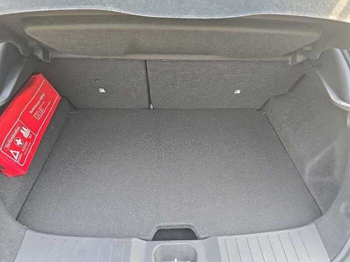 Nissan Juke 1.6 Hybrid N-Connecta Tech ProPilot Winterpaket