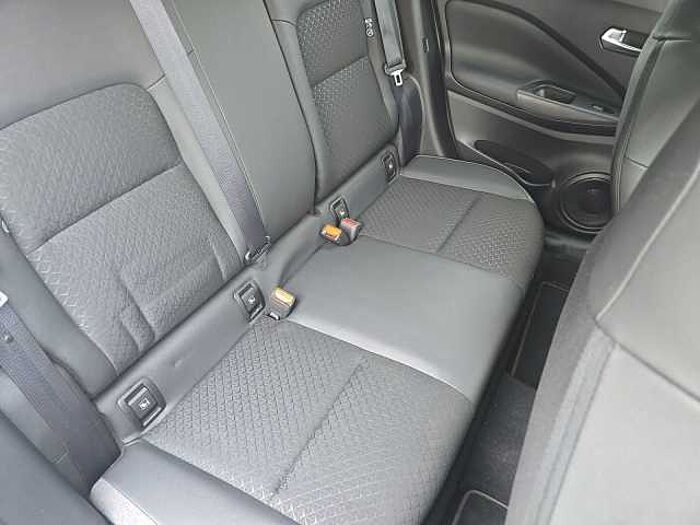 Nissan Juke 1.6 Hybrid N-Connecta Tech Propilot Winterpaket