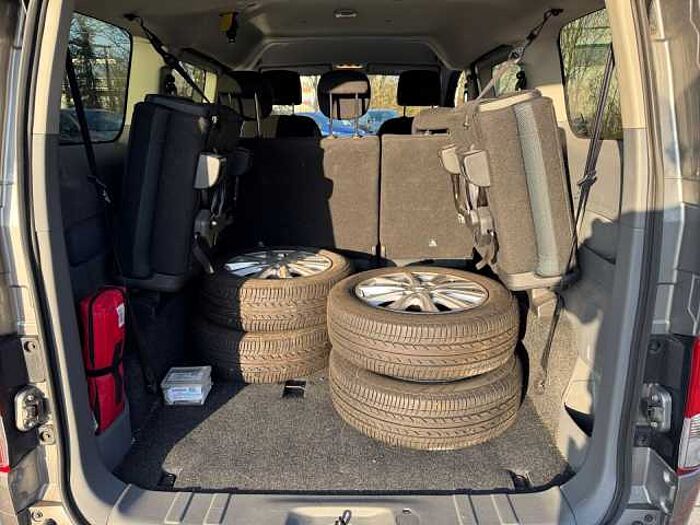 Nissan NV200 / Evalia 1.5 dCi Evalia Tekna