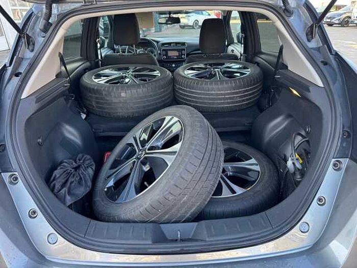 Nissan Leaf N-Connecta