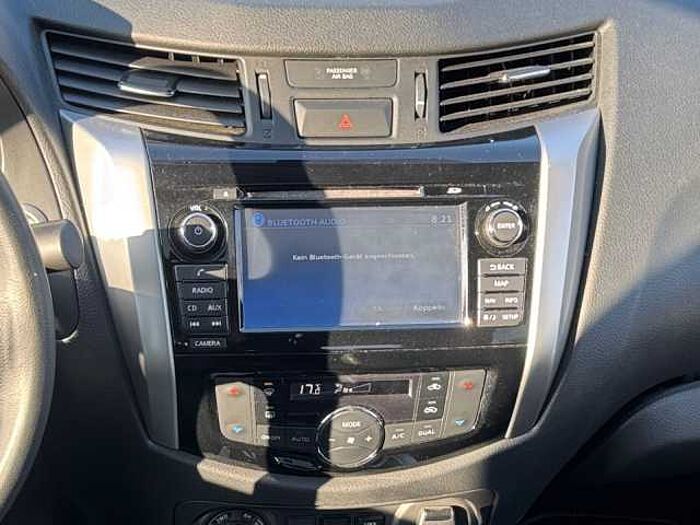 Nissan Navara 4x4 2.3 dCi N-Guard 4x4