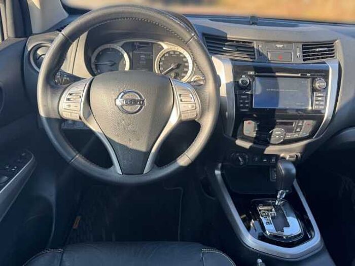 Nissan Navara 4x4 2.3 dCi N-Guard 4x4