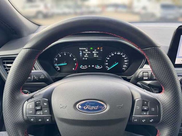 Ford Focus 1.0 EcoBoost Mild-Hybrid ST-Line Style S/S (
