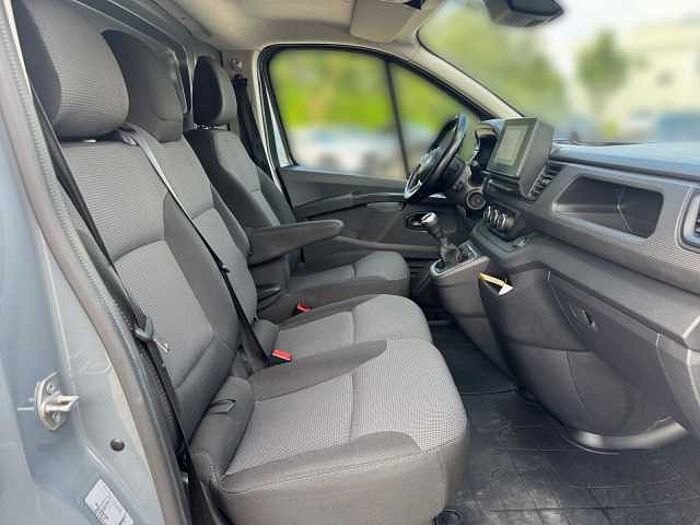 Nissan Primastar 3,0t dCi 130 DPF L2H1 N-Connecta (Euro-6